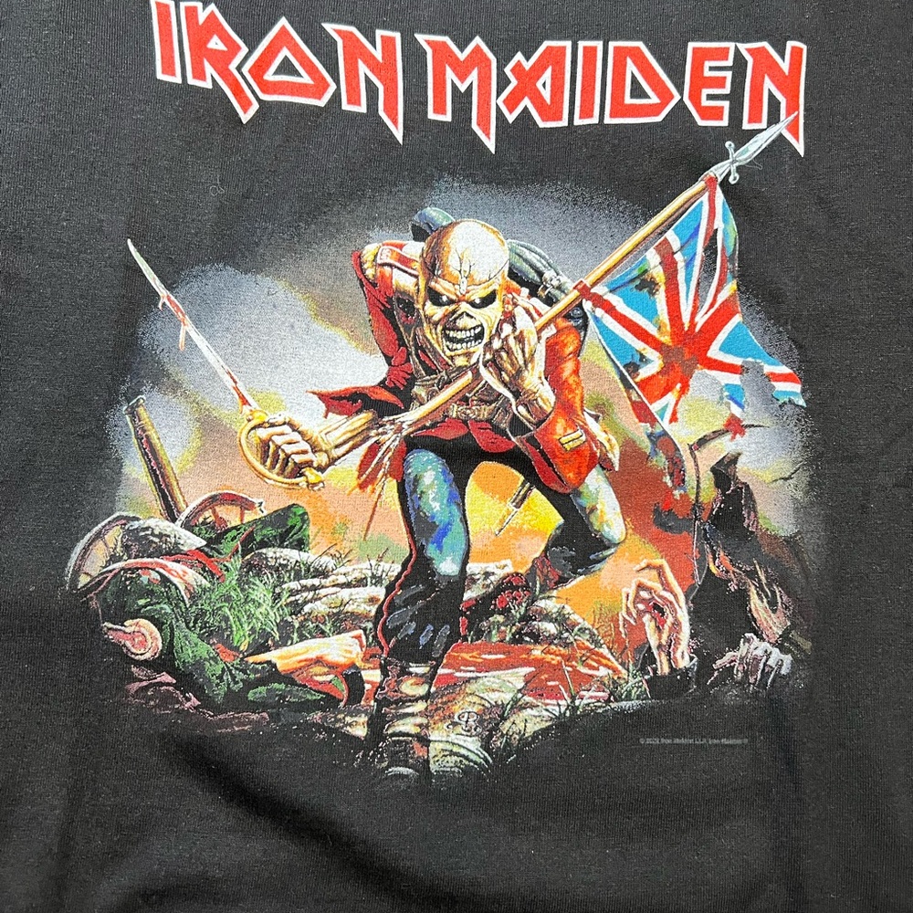 Iron Maiden black t-shirt by Global Size Large